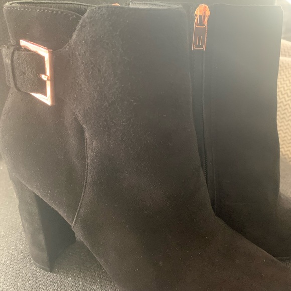 Ted Baker Ankle Boot - Picture 8 of 11